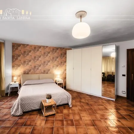 לינה וארוחת בוקר Santa Libera 3*
